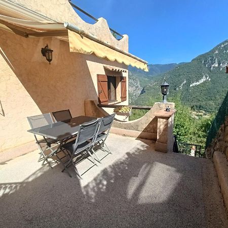 Appartement Privatise Dans Maison Utelle 外观 照片