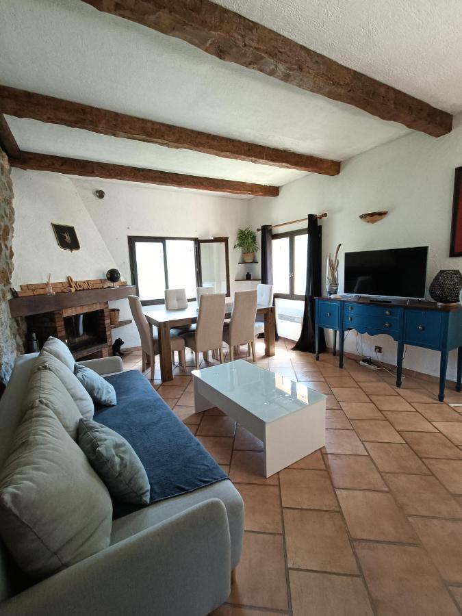 Appartement Privatise Dans Maison Utelle 外观 照片